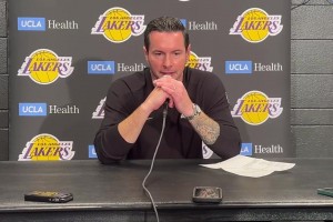 雷迪克賽后采訪談里夫斯絕殺：他會出現在最重要的時刻！