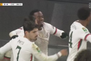 狼隊后場失誤！吉滕斯爆射轟進出世界波！切爾西4-2領先！
