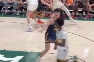 王俊杰在NCAA這記金雞獨立跳投，有沒有點諾維斯基的感覺？