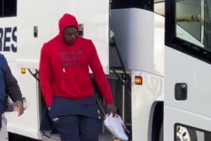 怎么又受傷了？錫安減重后這身體還是有點脆啊！