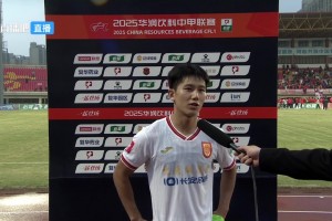 向余望：重慶！中超回來了！哦不對，中超！重慶回來了！