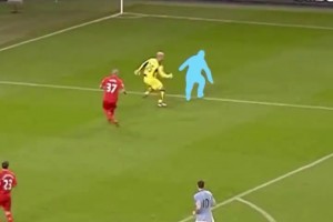 某曼城球員對戰利物浦時進了不可思議的一球，還認得出他嗎？